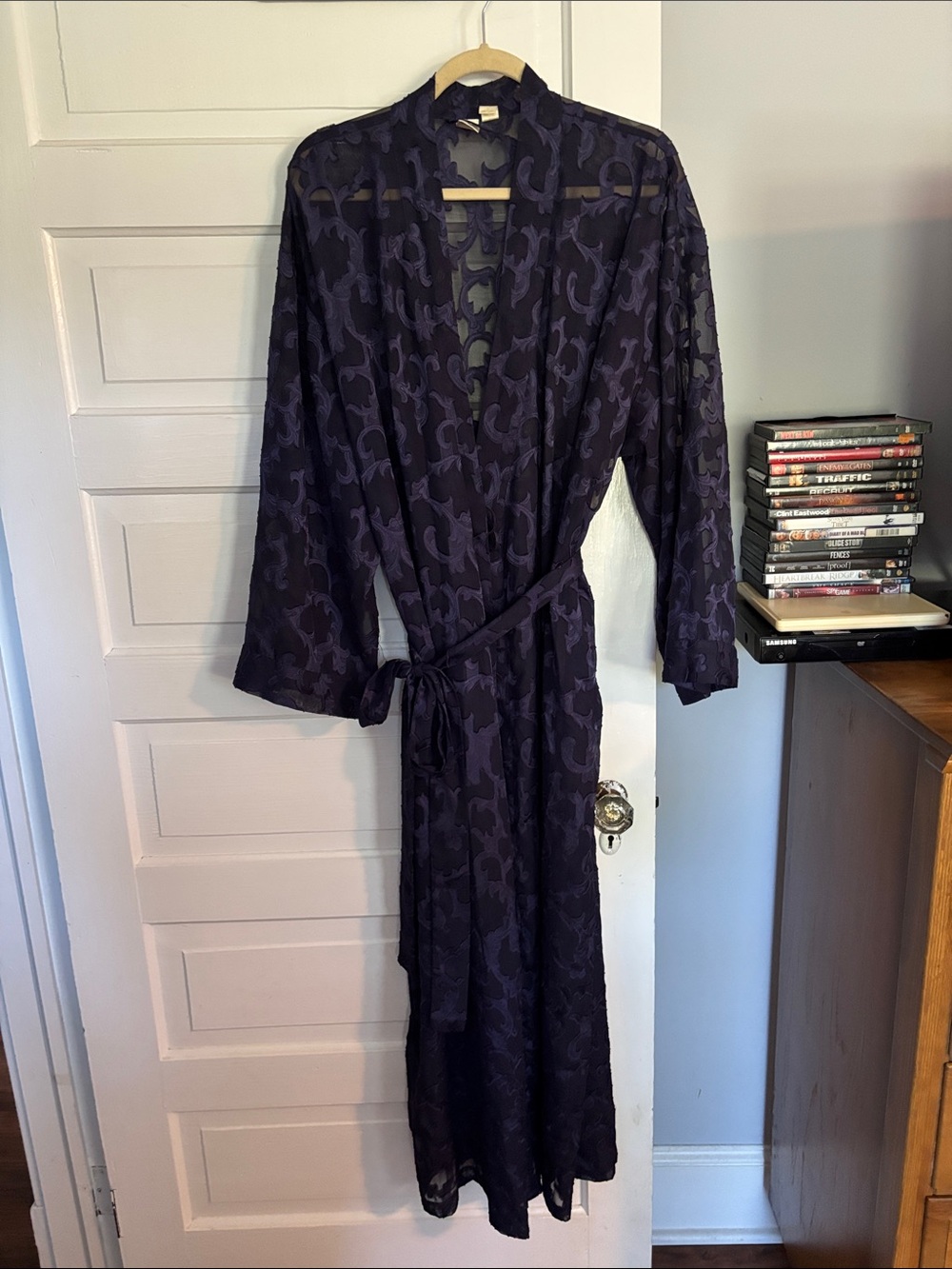 Vintage Victorias Secret Gold Label Women’s Long Lace Robe in Deep Purple